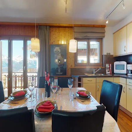 아파트 With Front Balcony 베이소나츠