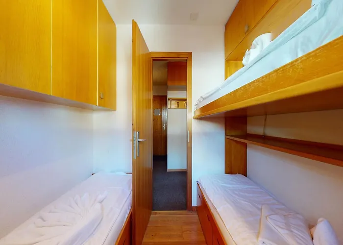 With Front Balcony Lejlighed *