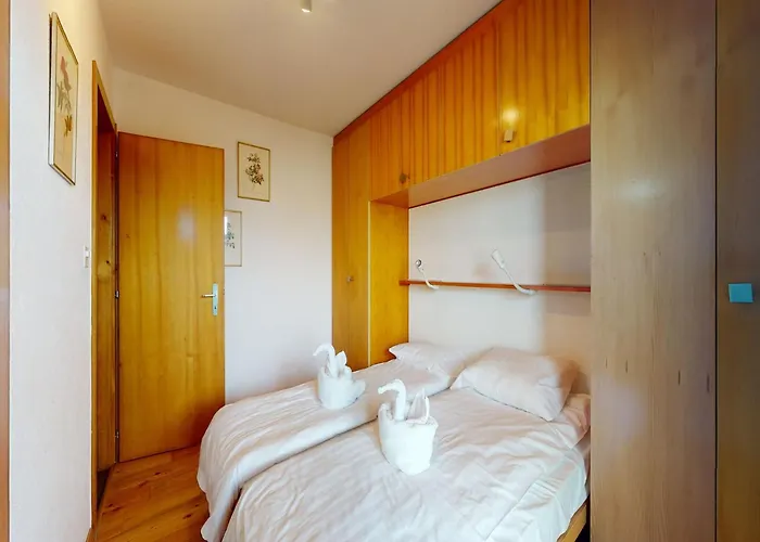 Appartement With Front Balcony *