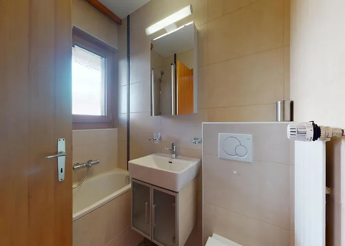 With Front Balcony Appartement Veysonnaz